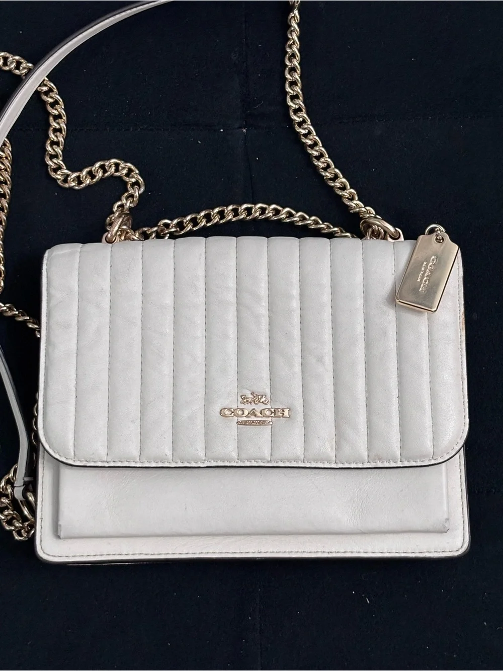 Coach Klare cream Quilted Crossbody & Shoulder Bag Chain Strap & gold hang tag - Picture 1 of 13